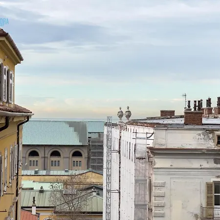 Gozzi 4 Tirabora Short Rent Apartamento Trieste